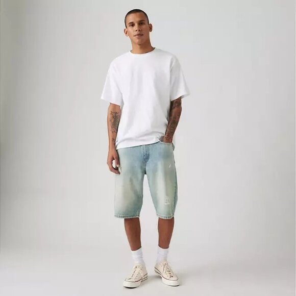 Levi's 469 Loose 12" Men's Shorts in Made Away Light Wash - Picture 2 of 5